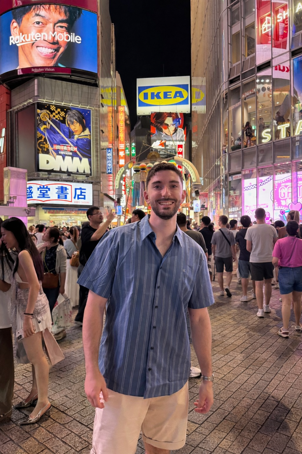 Profile photo in Shibuya, Japan